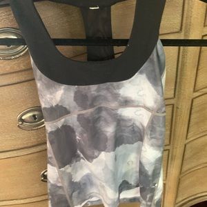 lululemon athletica Black and Gray Abstract Print Tank Top